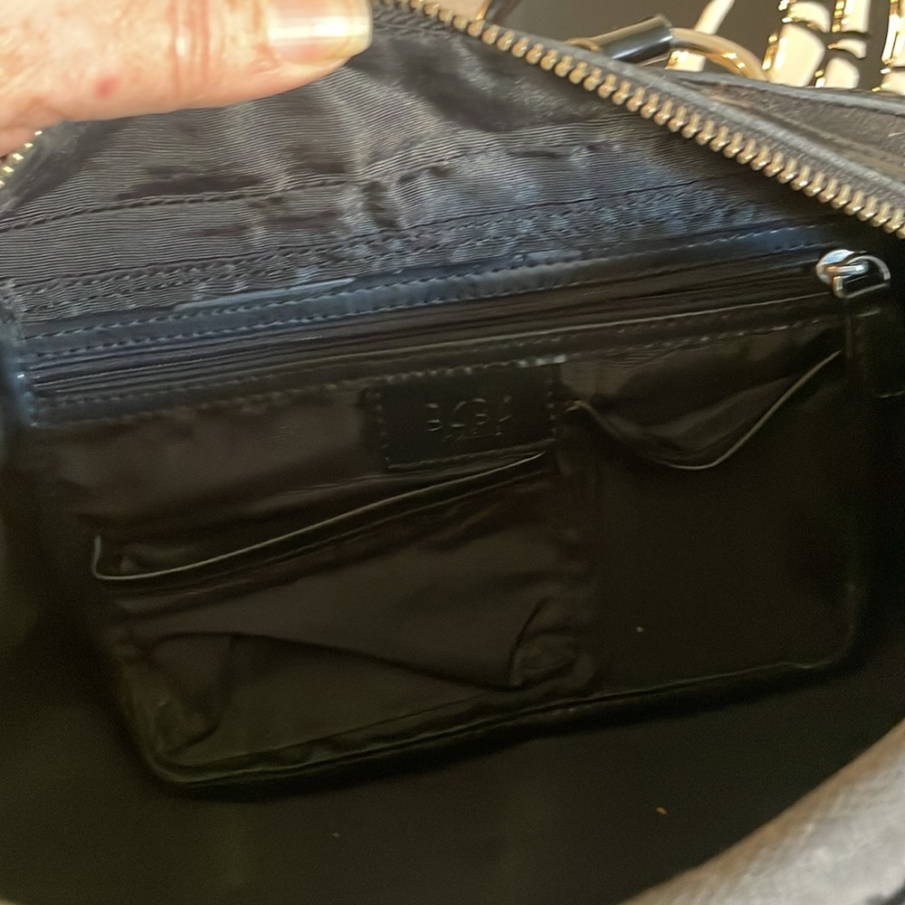 BCBG purse - Picture 2 of 5